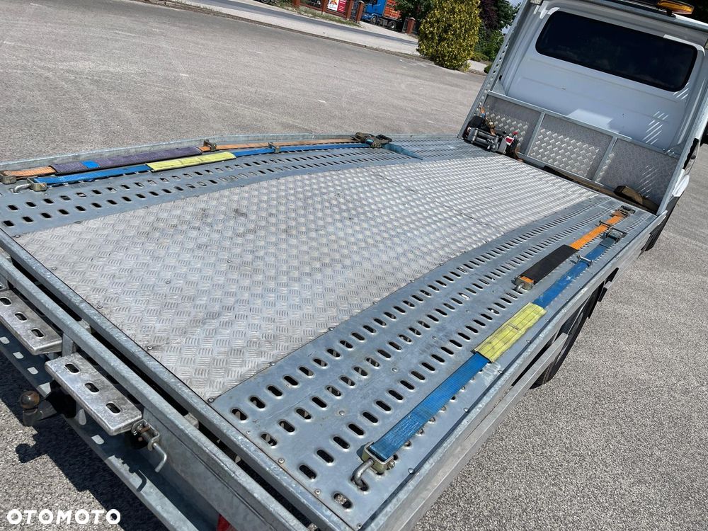 Mercedes-Benz Sprinter W907 2.2 CDI 163 Km Automat 7G-Tronic 2020 ROK Klima Led Hak Najazd 4.60 M Super stan Gotowy do Pracy Bardzo ładny - 30