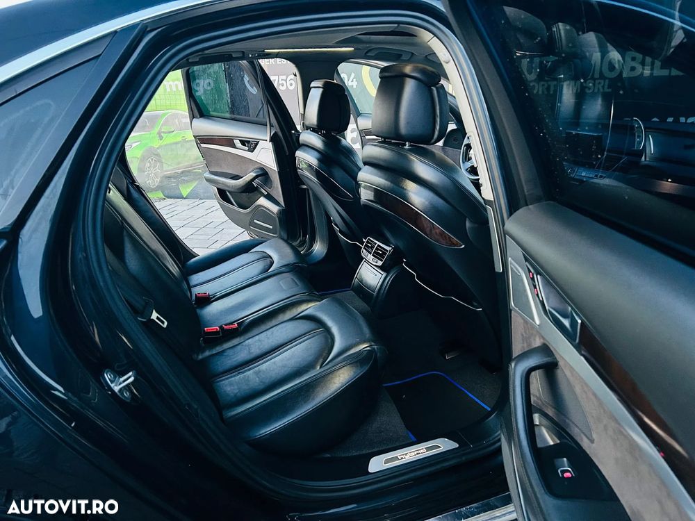 Audi A8 - 7