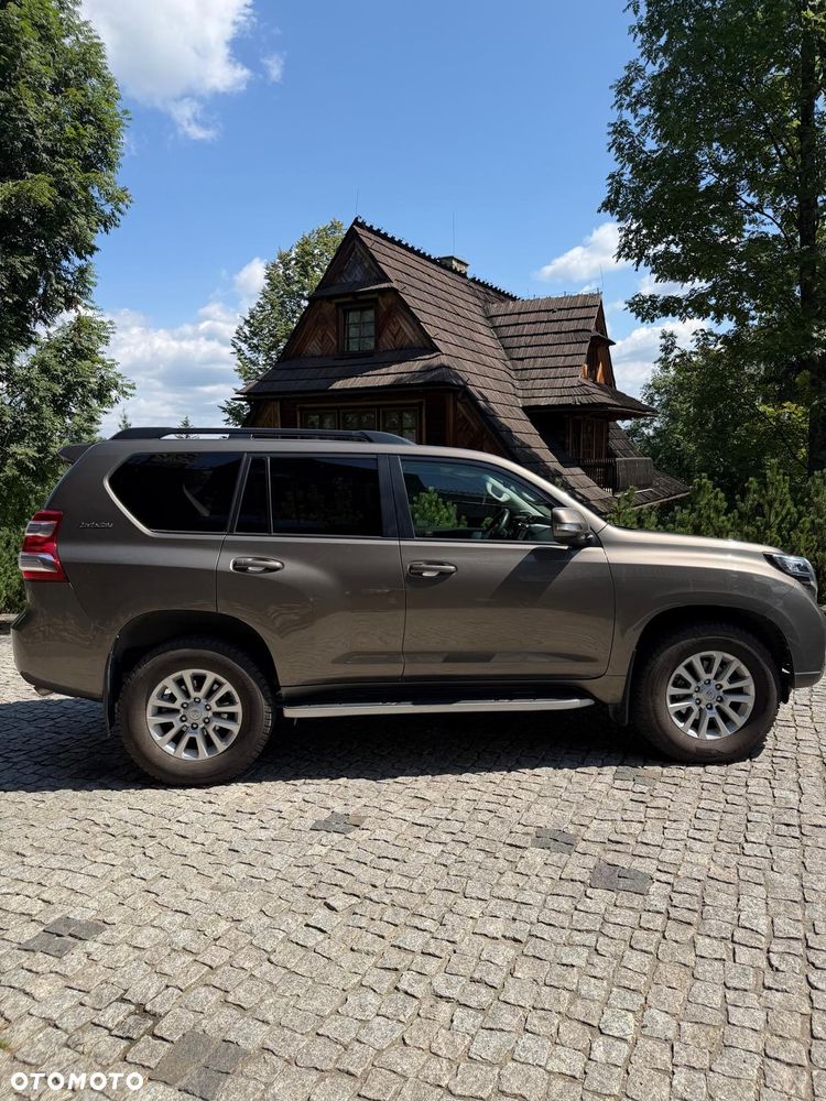 Toyota Land Cruiser LC 3.0 D-4D Invincible - 6