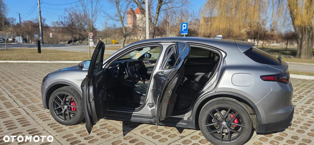 Alfa Romeo Stelvio 2.0 Turbo First Edition Q4 - 5