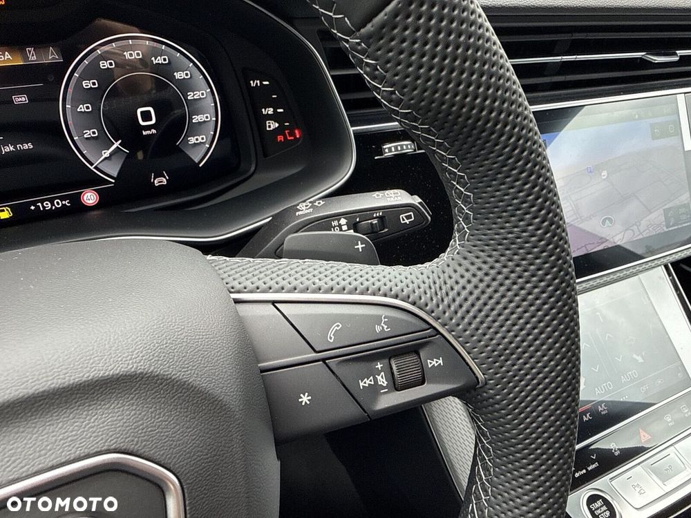 Audi Q8 - 25