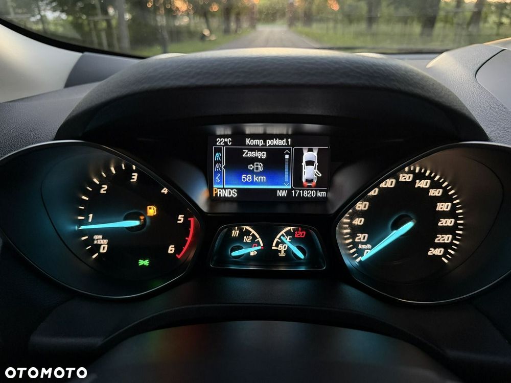 Ford Kuga - 41