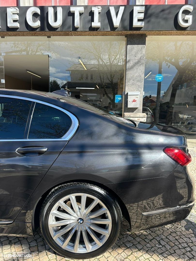 BMW 730 - 9