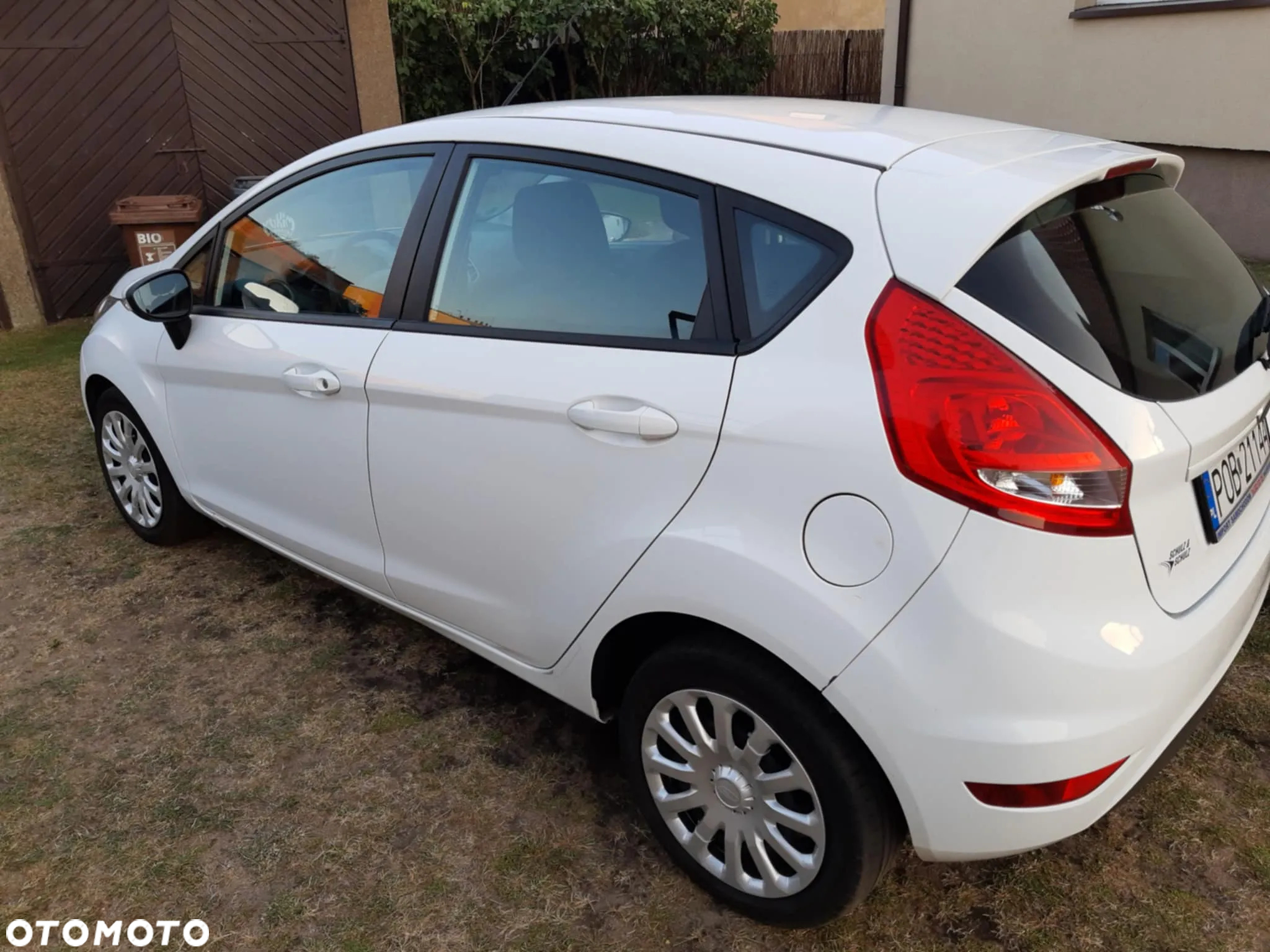 Ford Fiesta 1.25 Ambiente - 2