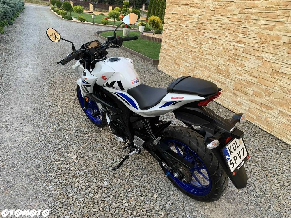 Suzuki GSX - 4