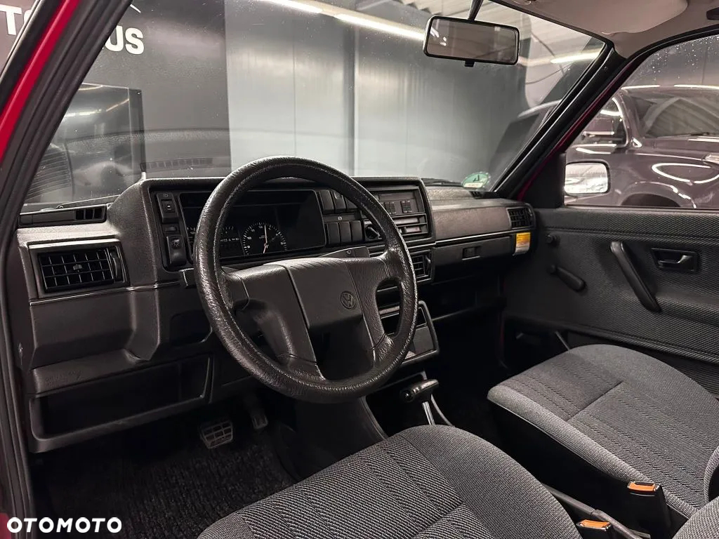 Volkswagen Golf - 9
