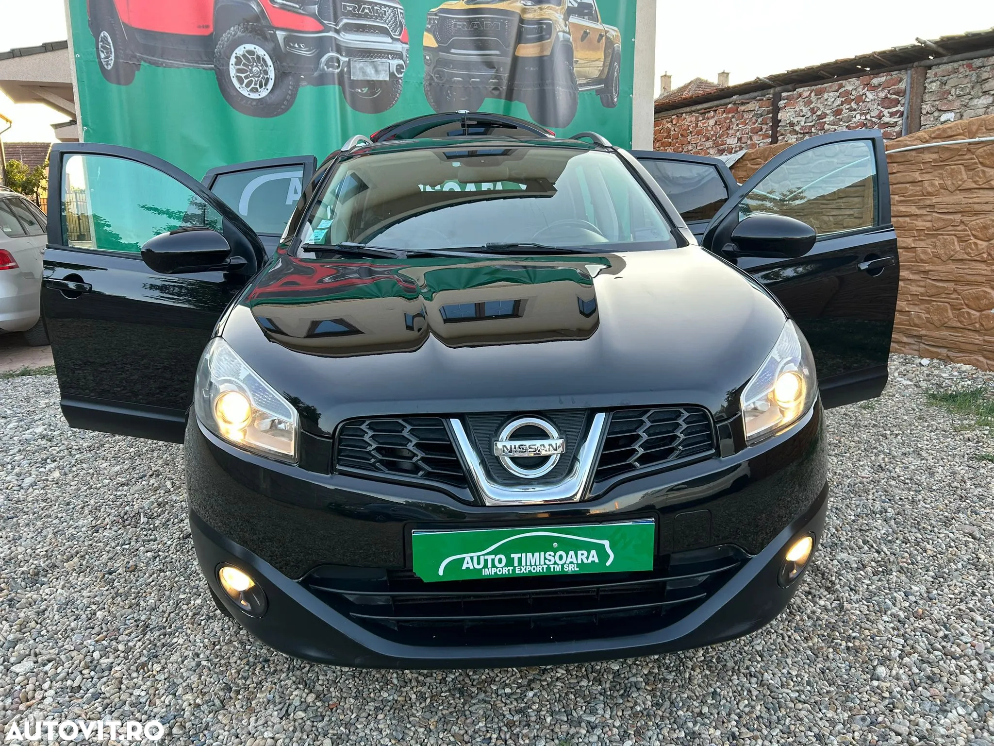 Nissan Qashqai - 2
