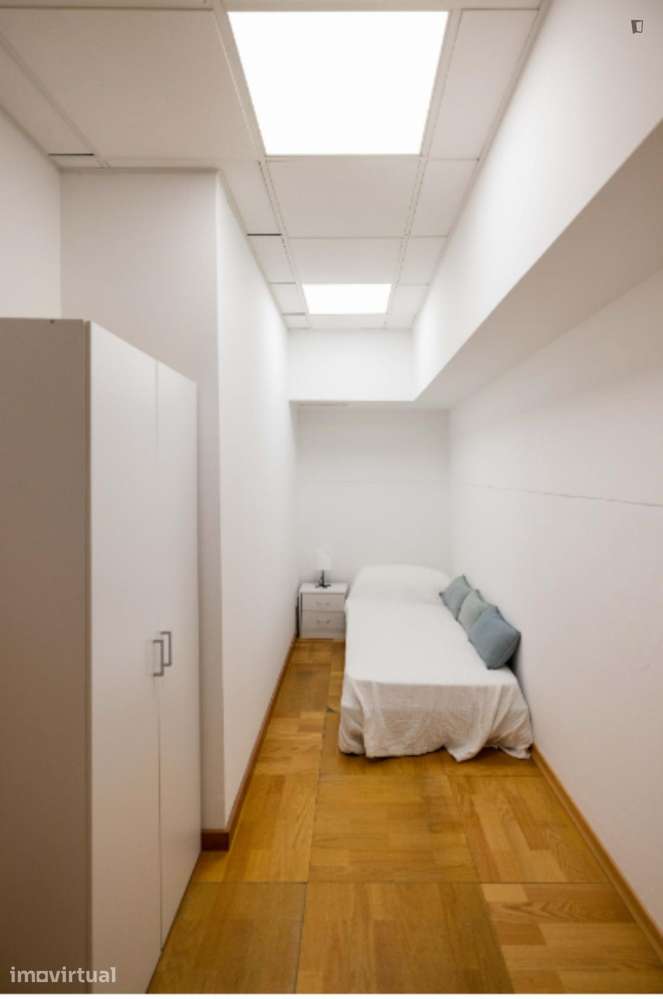 Quarto - localizado em Restelo Lisbon - Grande imagem: 2/14