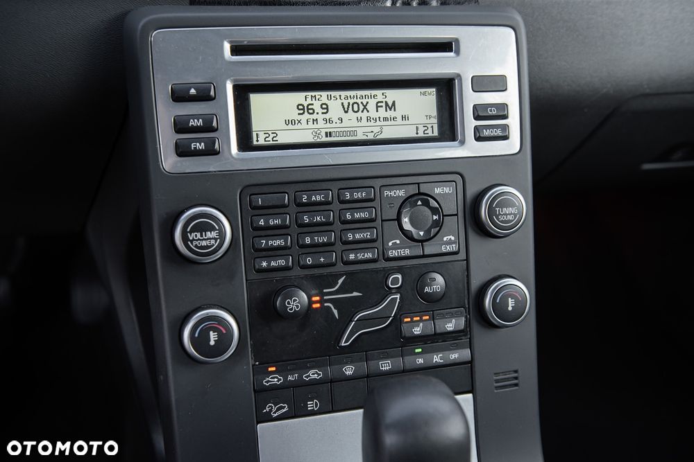 Volvo XC 70 D5 AWD Kinetic - 25