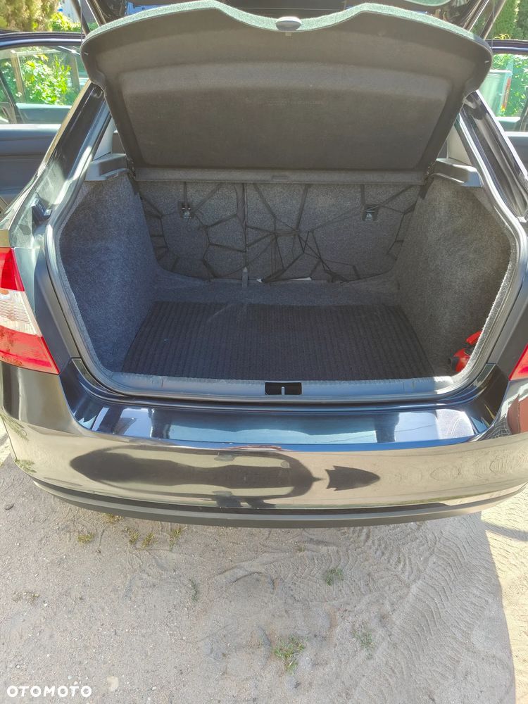 Skoda RAPID 1.2 TSI Active - 9