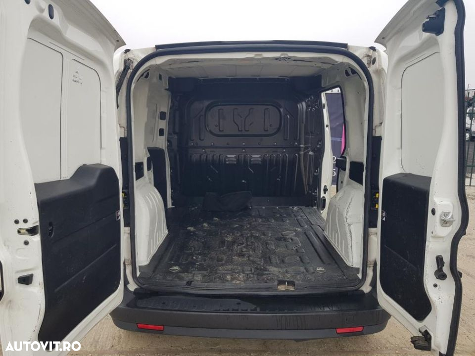 Opel Combo - 10