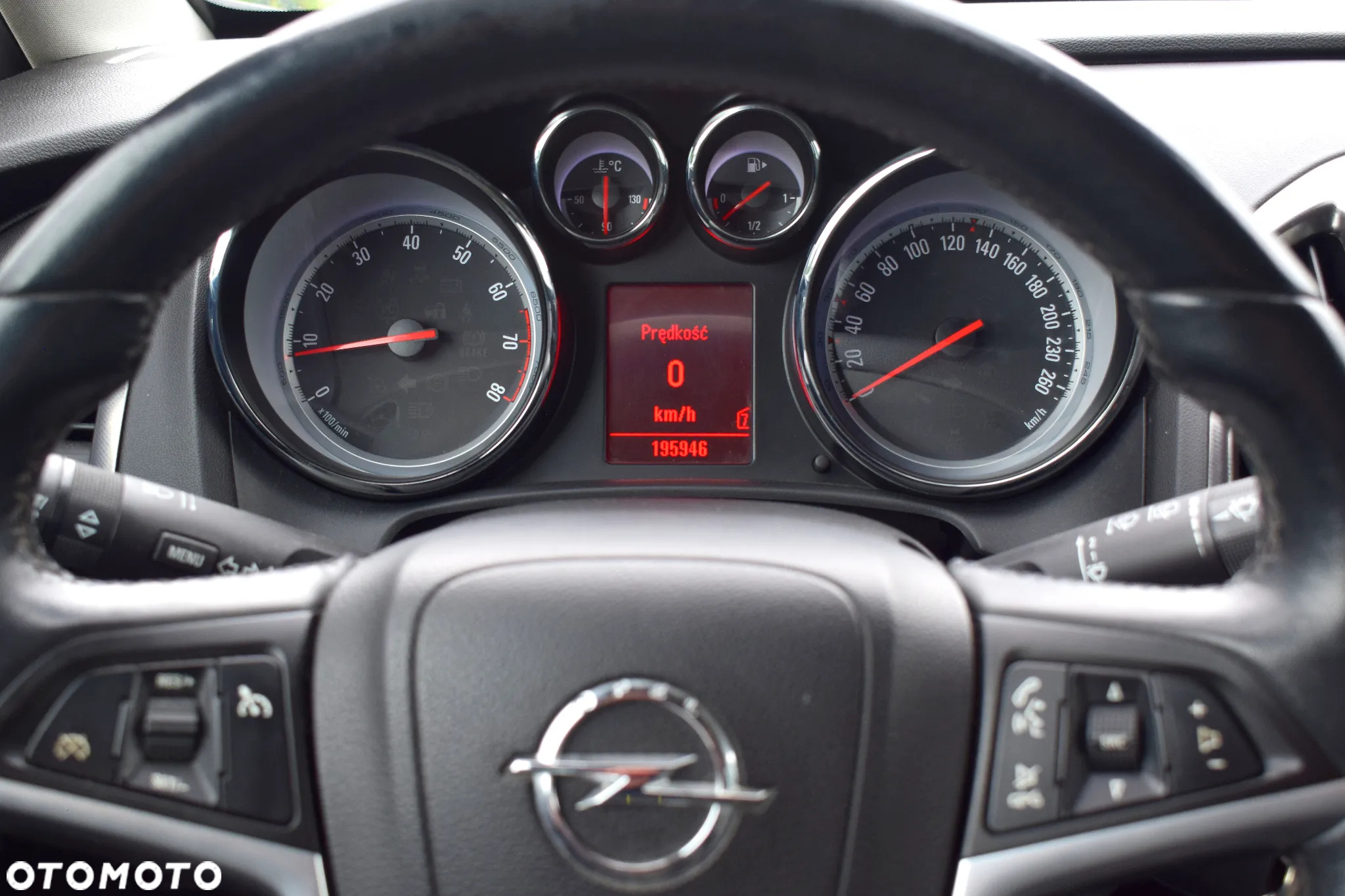 Opel Astra 1.6 Turbo Cosmo - 16