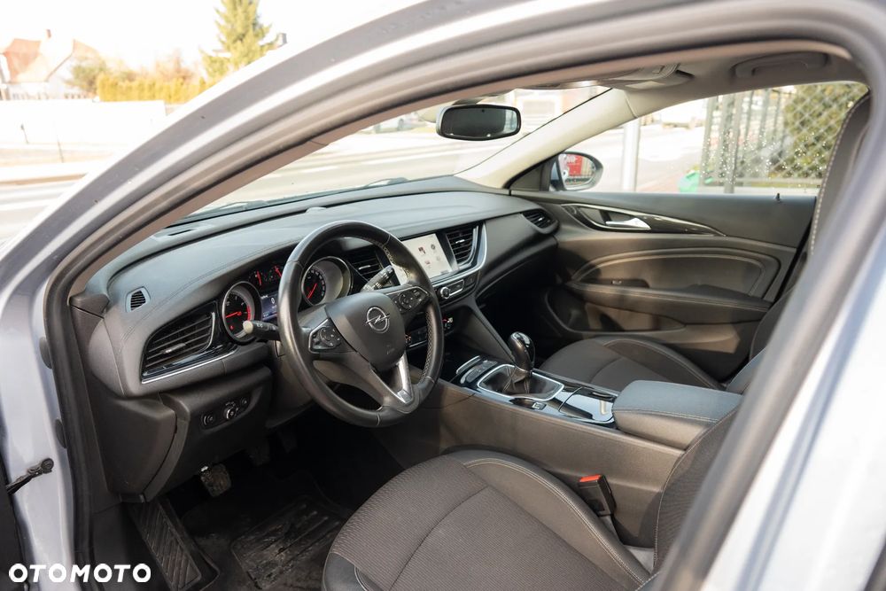 Opel Insignia 1.5 T Innovation S&S - 8