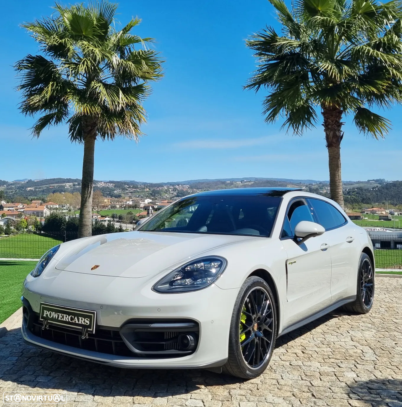 Porsche Panamera Sport Turismo 4 E-Hybrid - 2