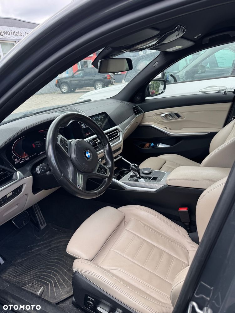 BMW Seria 3 320d xDrive - 7