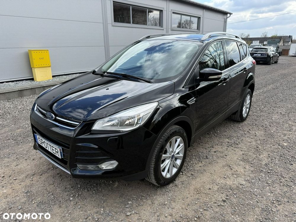 Ford Kuga - 1