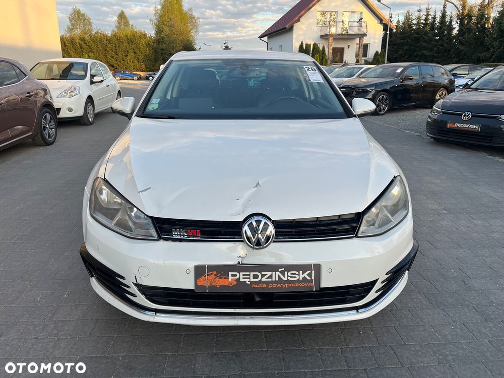 Volkswagen Golf - 2