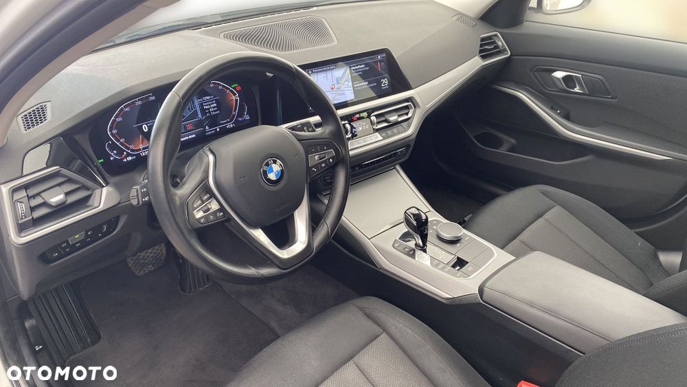 BMW Seria 3 318i Advantage - 10