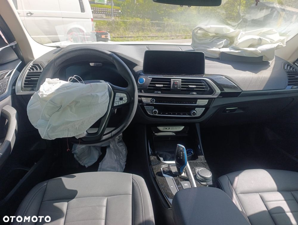 BMW iX3 80kWh Impressive - 9