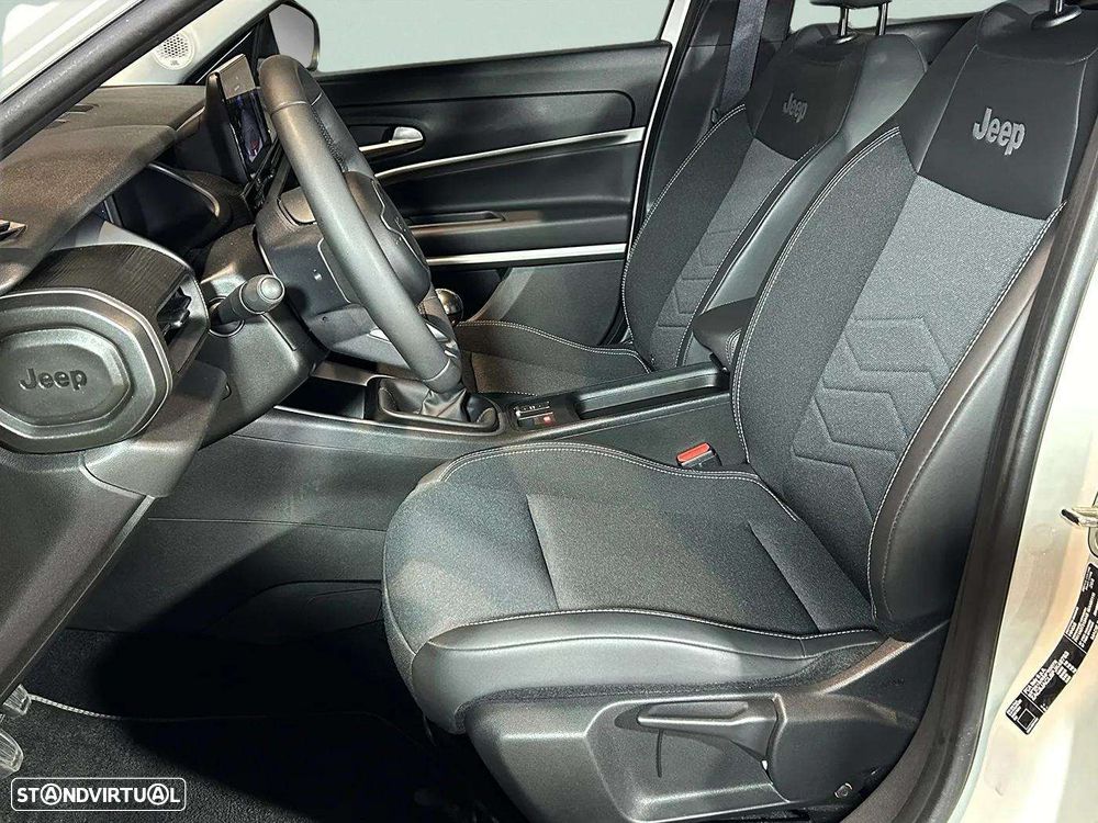 Jeep Avenger 1.2 GSE T3 Summit - 17