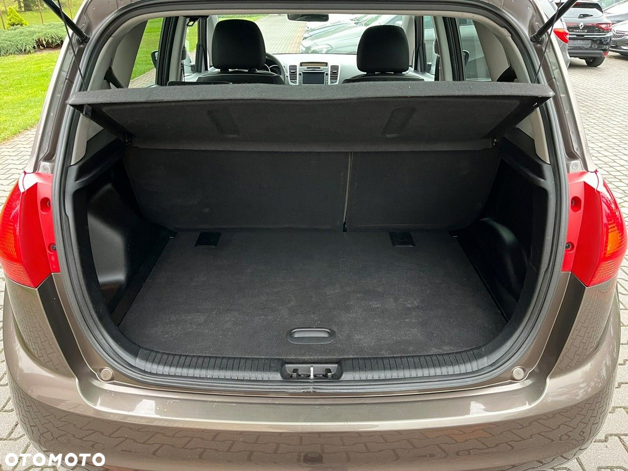 Kia Venga - 22