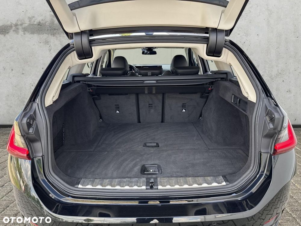 BMW Seria 3 - 18