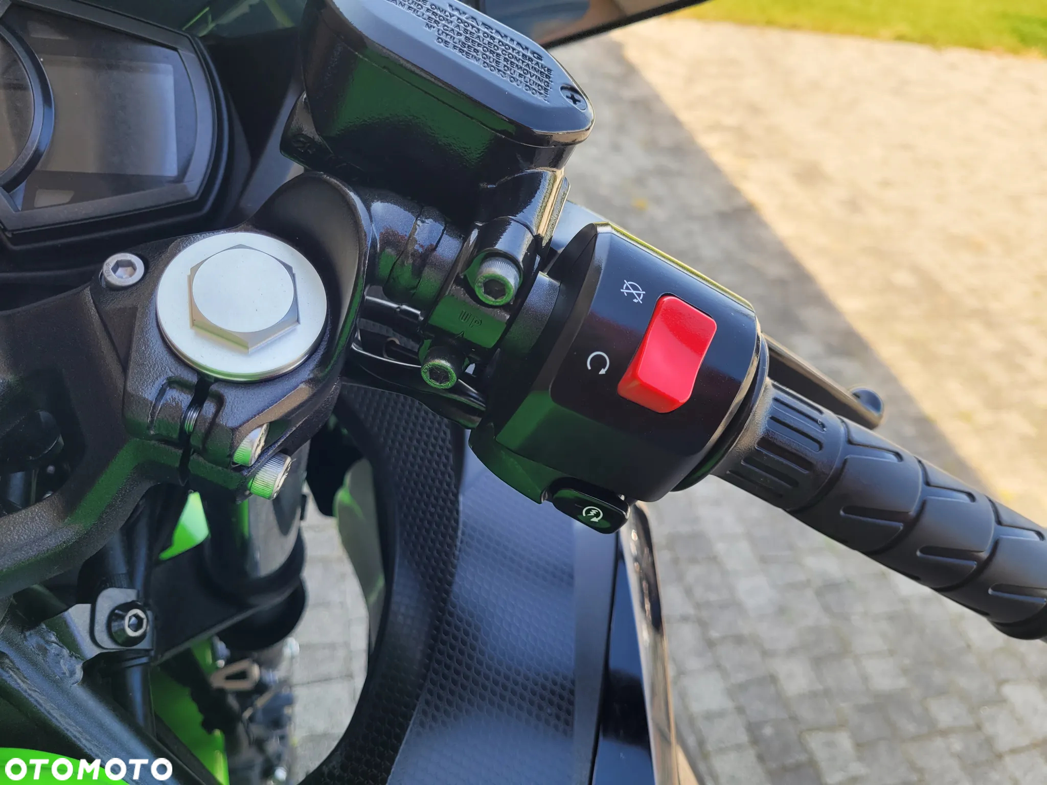 Kawasaki Ninja 400 - 9