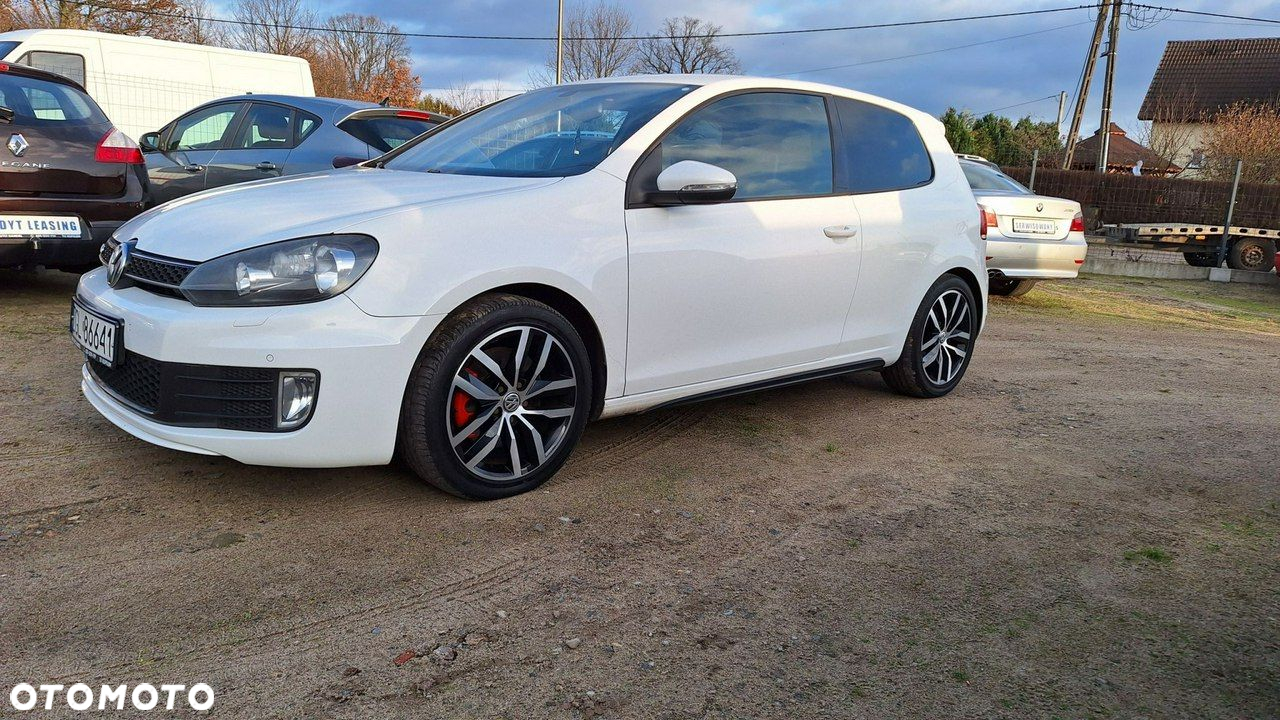 Volkswagen Golf - 2