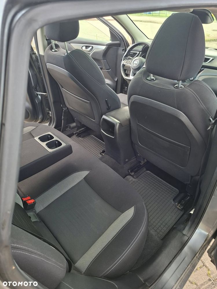 Nissan Qashqai 1.6 DIG-T N-Connecta - 9