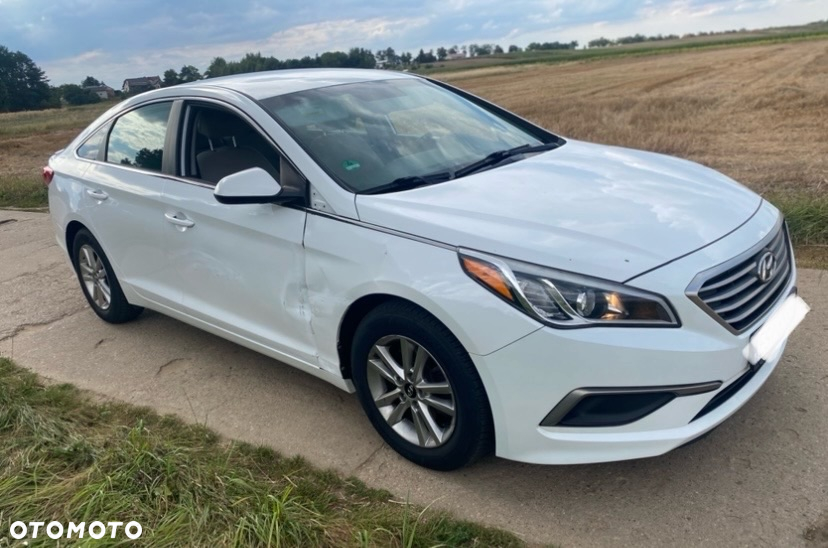 Hyundai Sonata - 4