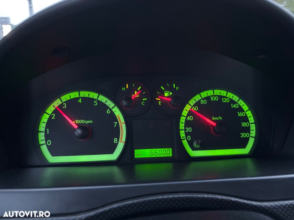 Chevrolet Aveo - 6