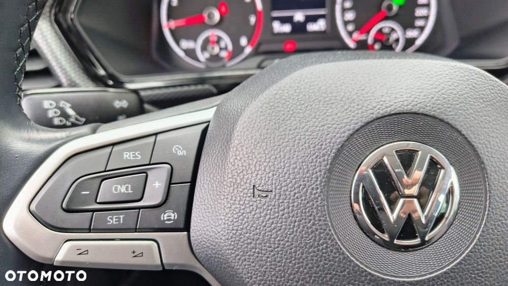 Volkswagen T-Cross - 14