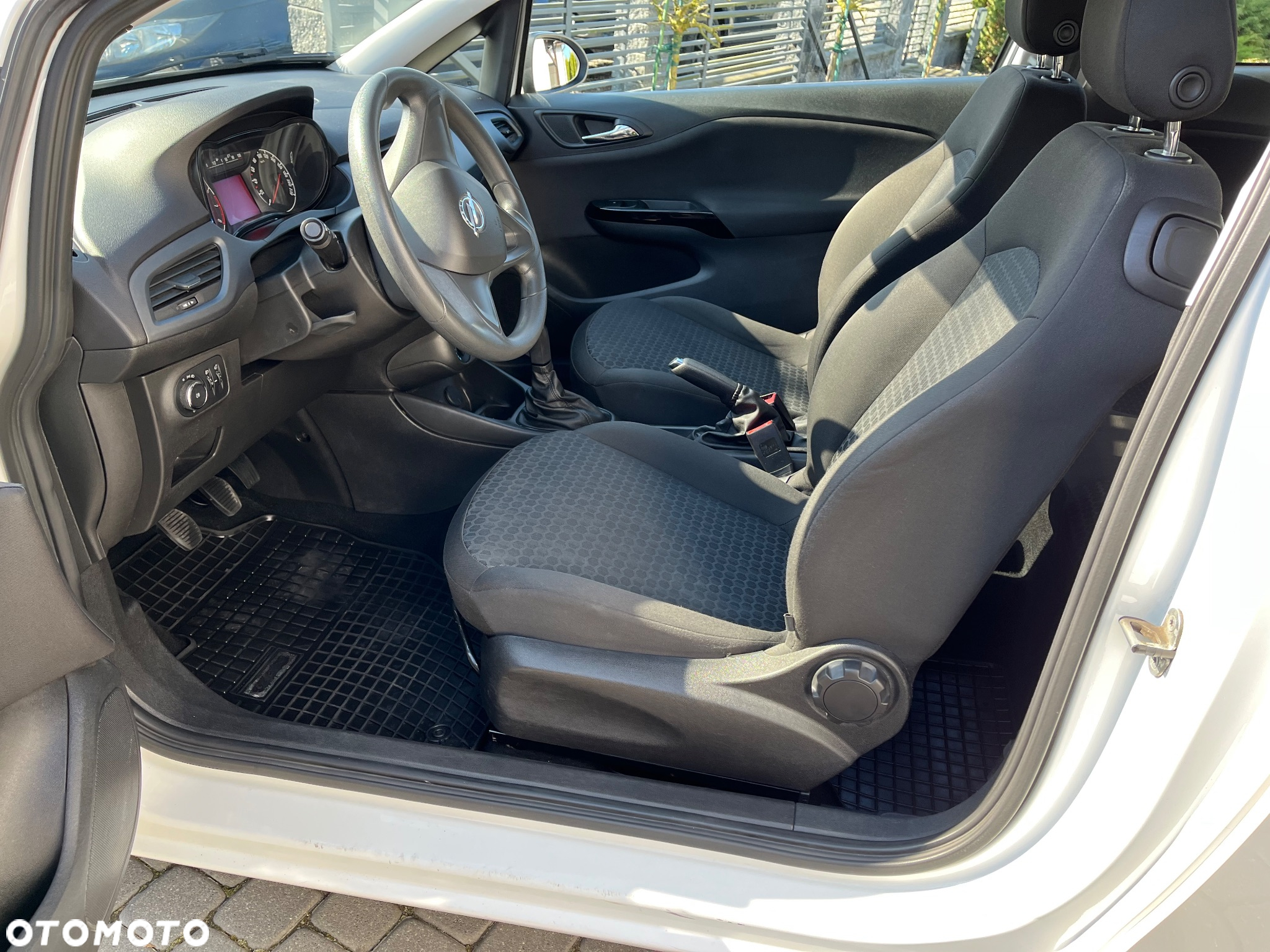 Opel Corsa - 8