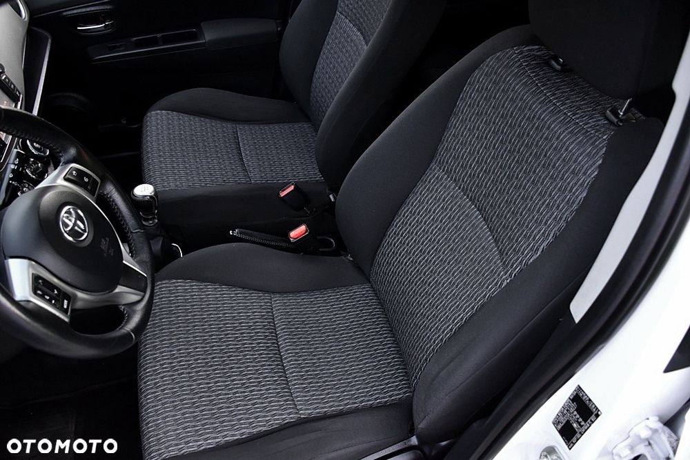 Toyota Yaris 1.33 Sol - 26