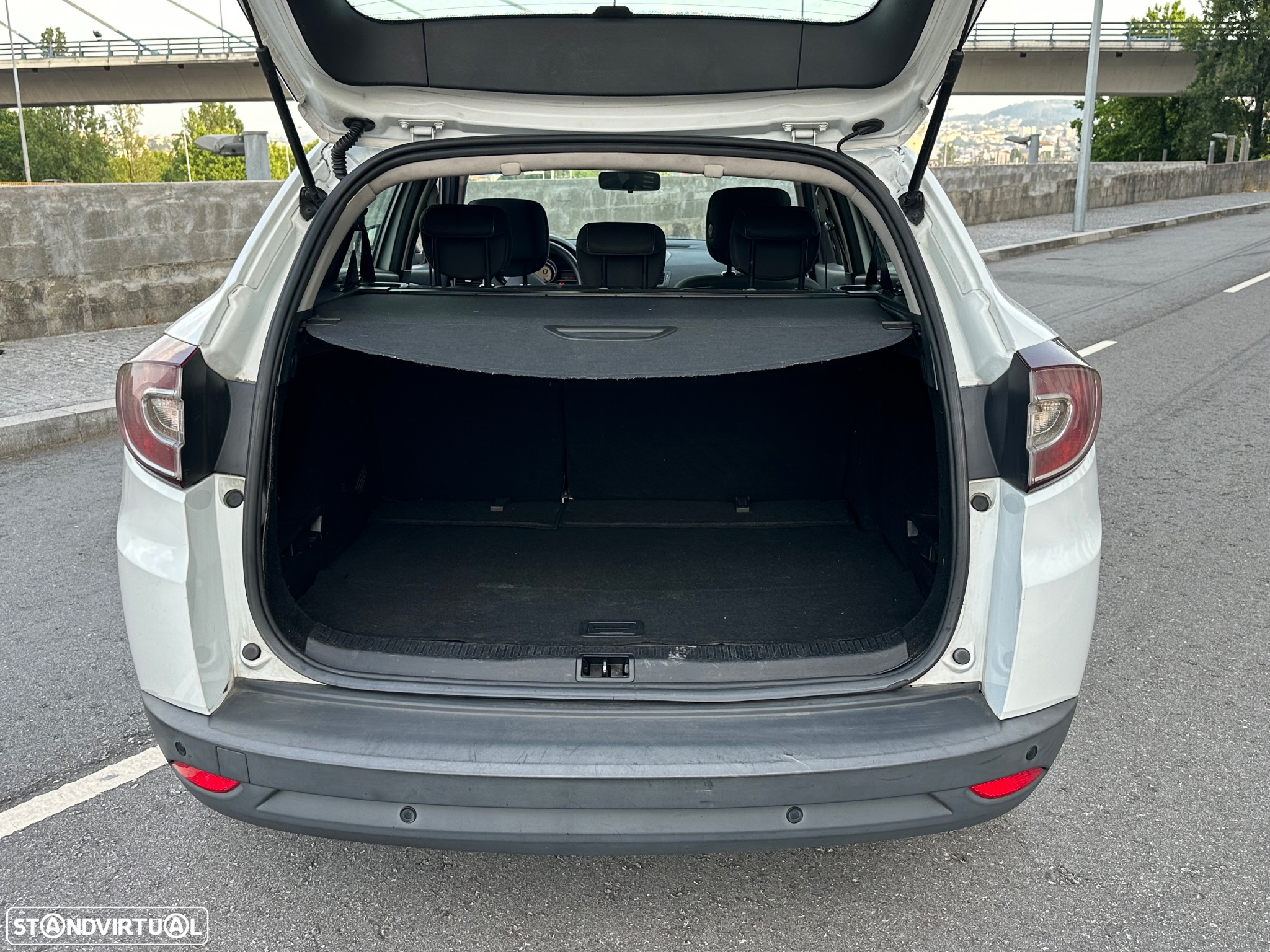 Renault Mégane Sport Tourer 1.5 dCi Dynamique - 8