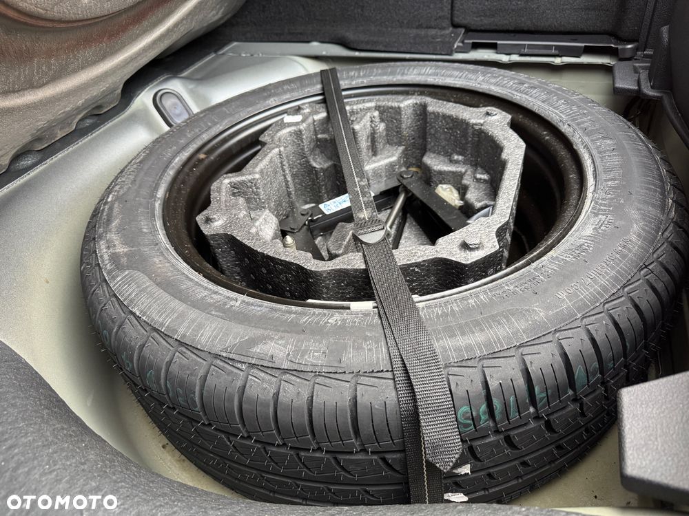 Peugeot 407 135 Premium - 16