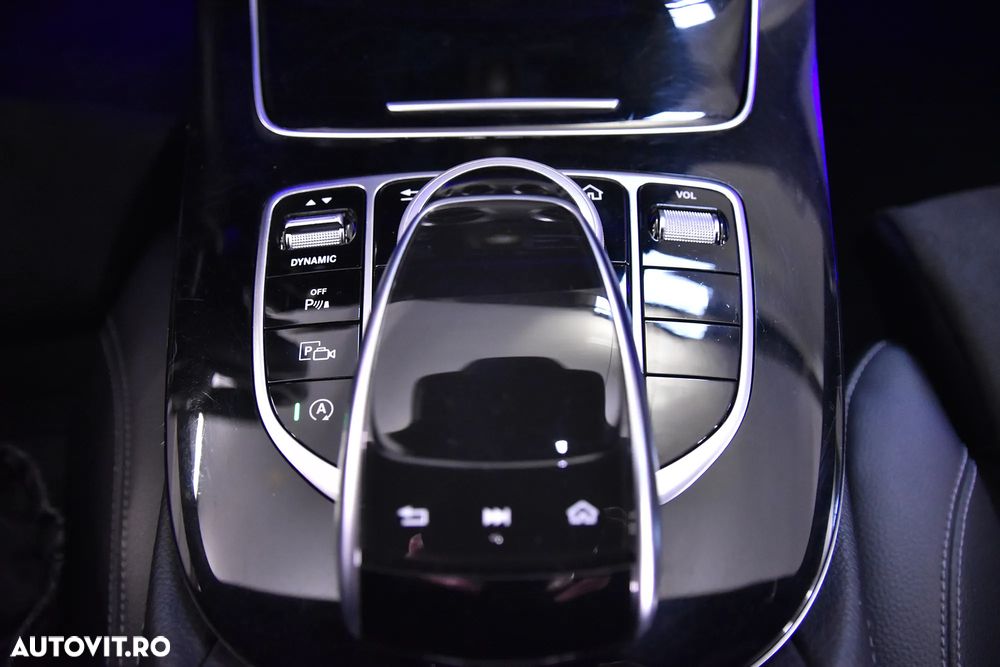 Mercedes-Benz E - 17