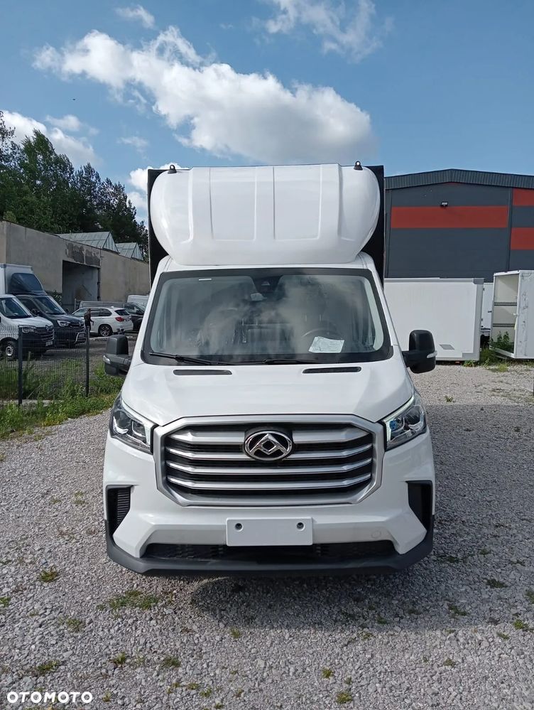 Maxus Deliver 9 - 3