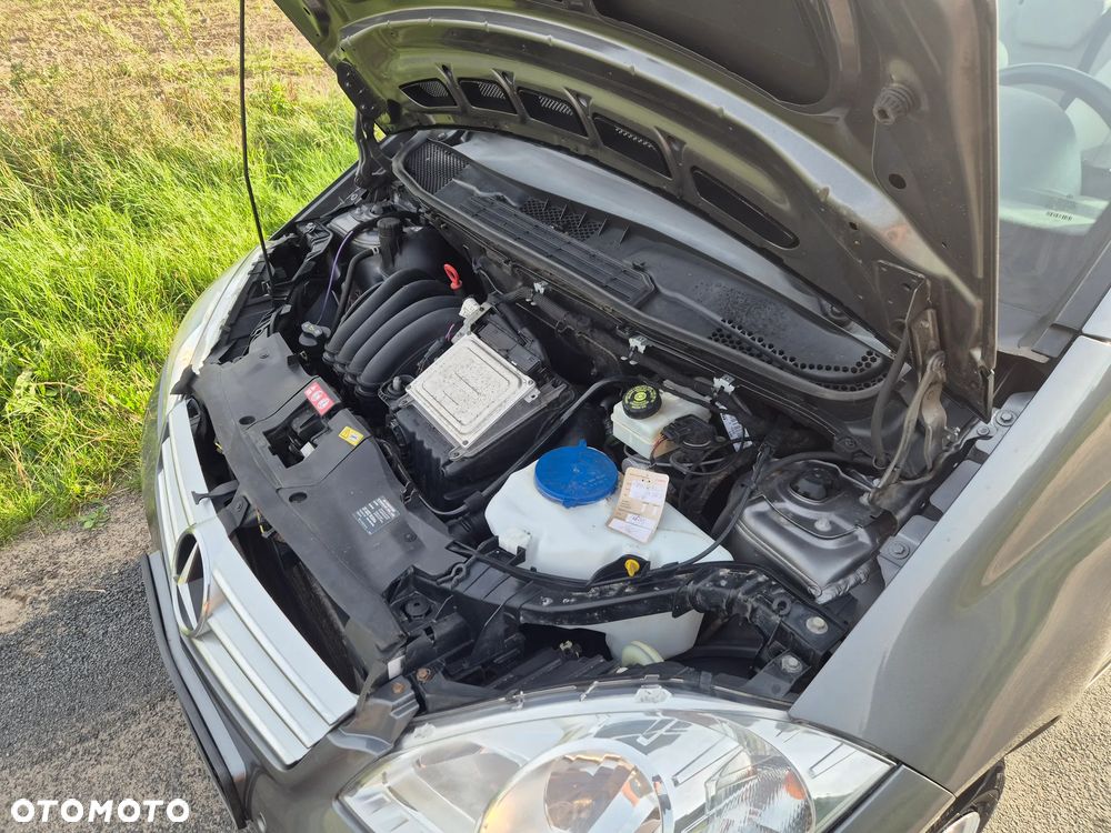 Mercedes-Benz Klasa A 180 BlueEFFICIENCY Avantgarde Special Edition - 17
