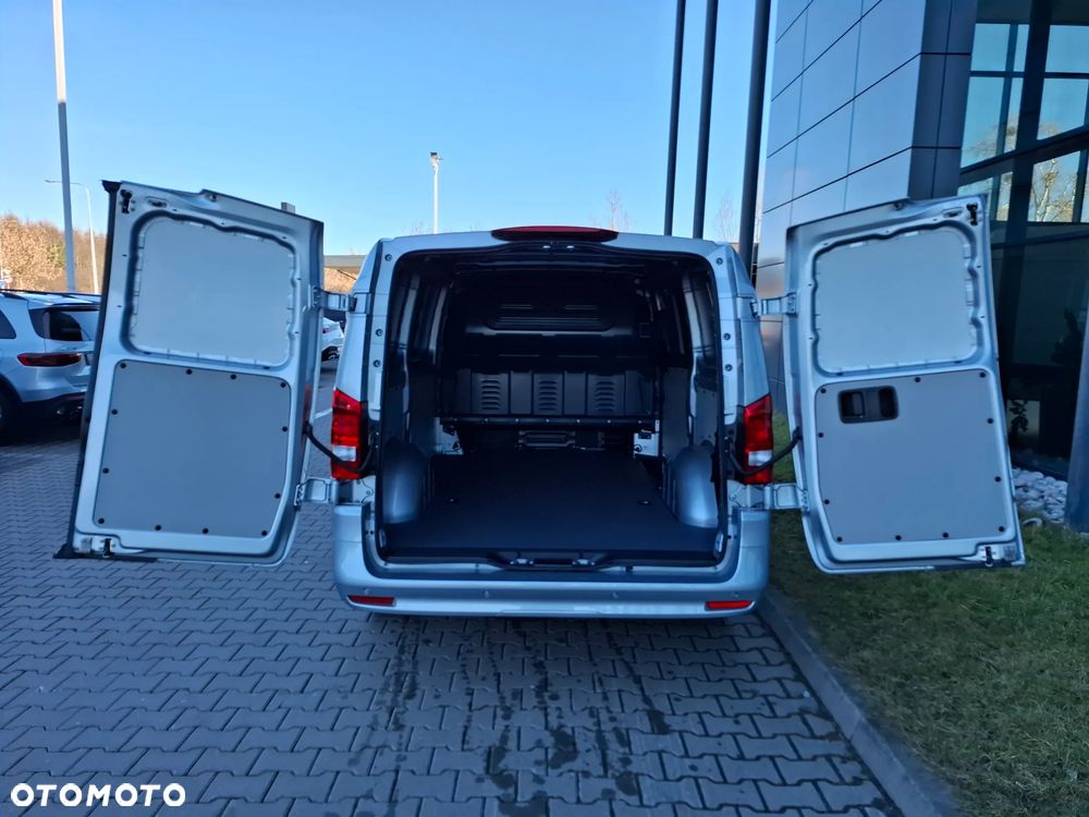 Mercedes-Benz Vito 116 CDI 4x4 Furgon PRO Długi 3200 mm - 12