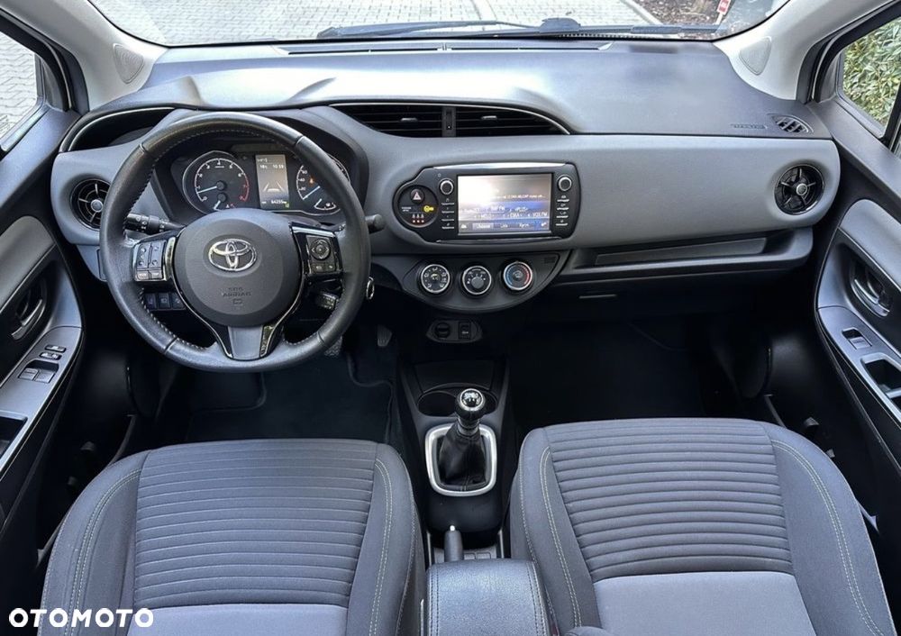 Toyota Yaris 1.5 Premium - 7