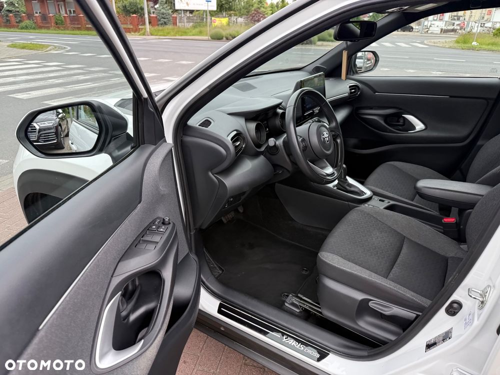 Toyota Yaris Cross - 8