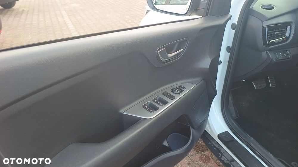 Kia Stonic 1.0 T-GDI MHEV GT Line DCT - 22