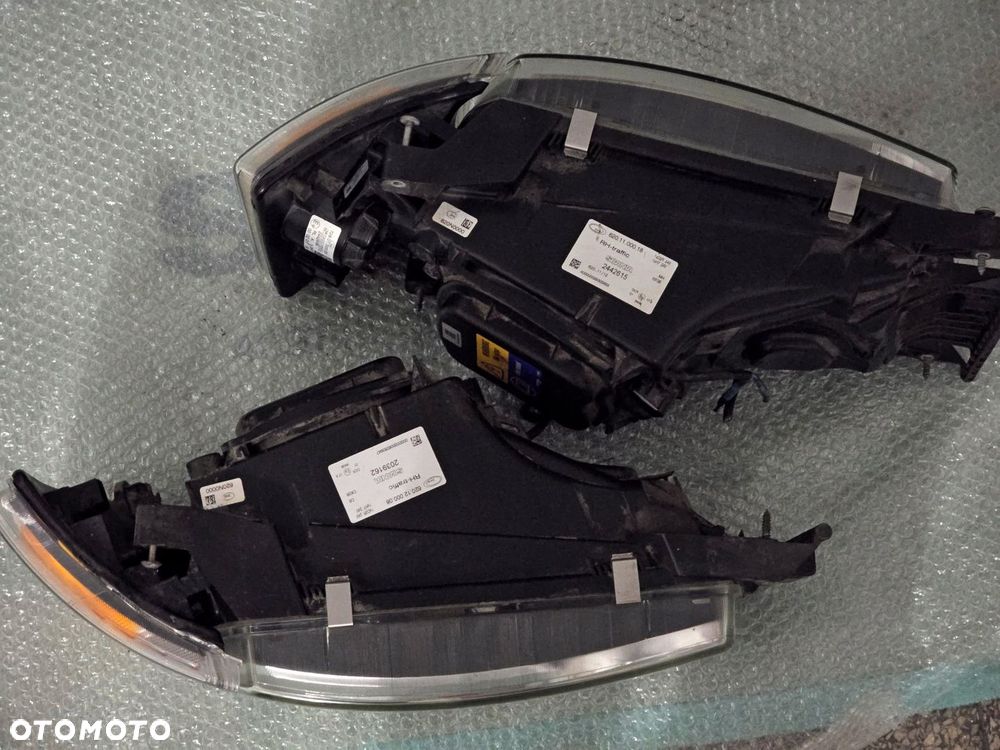 LAMPA PRZEDNIA REFLEKTOR SCANIA XENON V8 KOMPLET 2442615 - 3