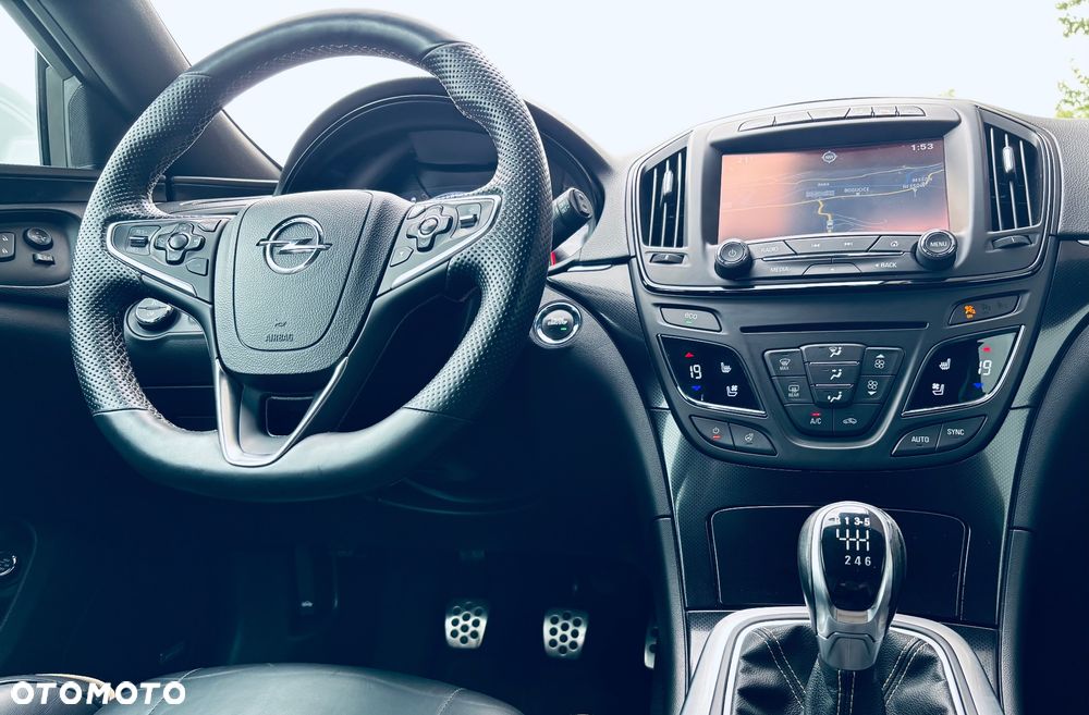 Opel Insignia - 14