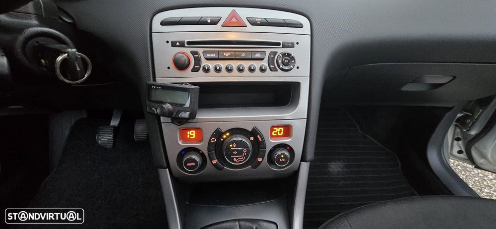 Peugeot 308 SW 1.6 HDi Premium CVM6 - 20