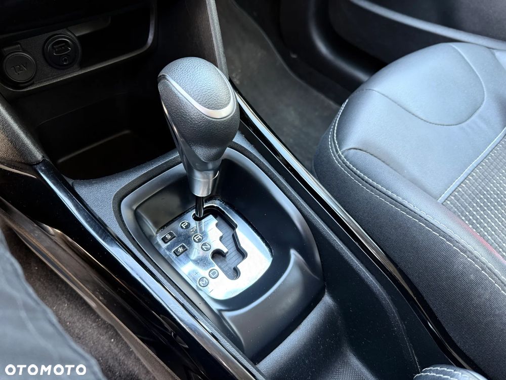 Peugeot 2008 - 7