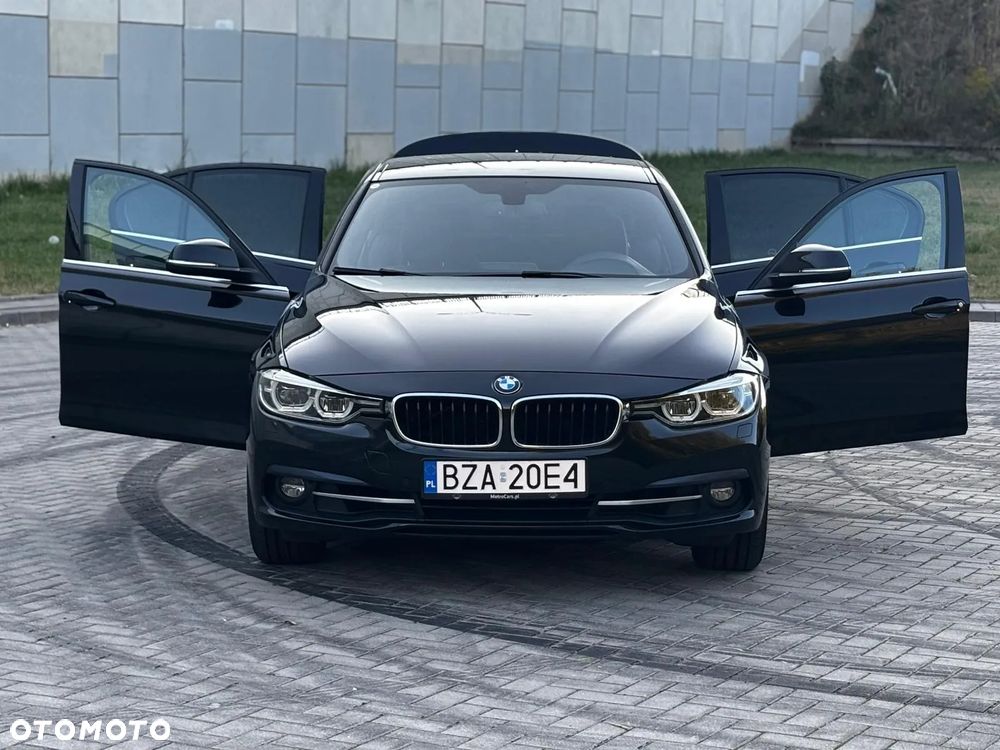 BMW Seria 3 320i GPF Luxury Line Purity sport - 11
