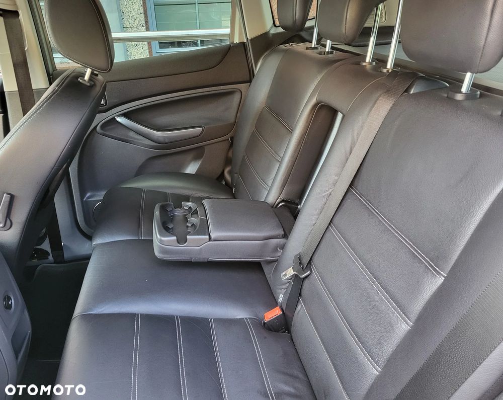 Ford Kuga 2.0 TDCi 4x4 Titanium - 20