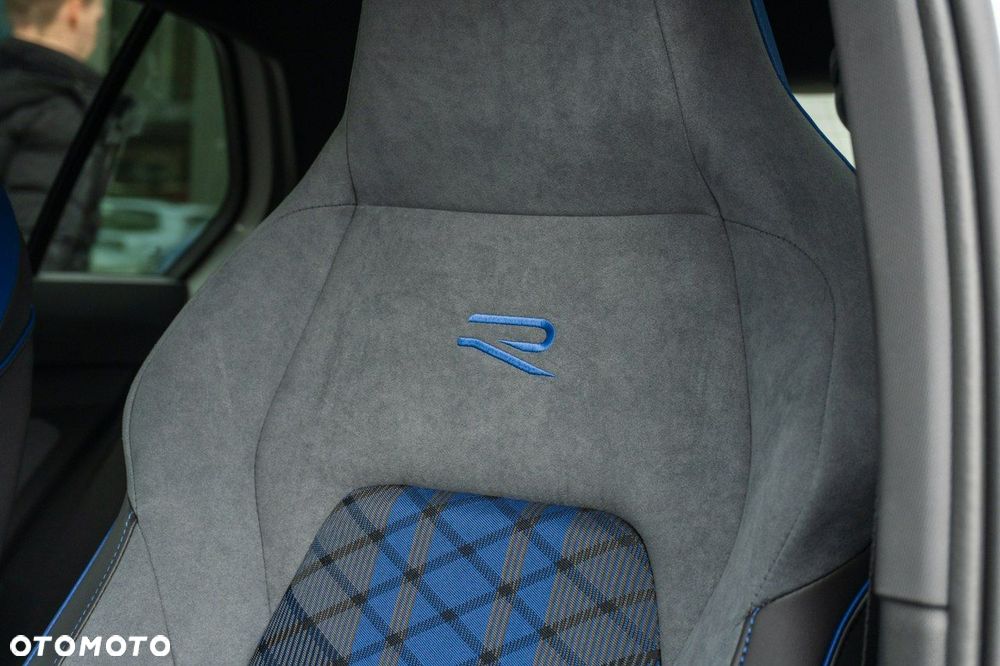 Volkswagen Golf - 23